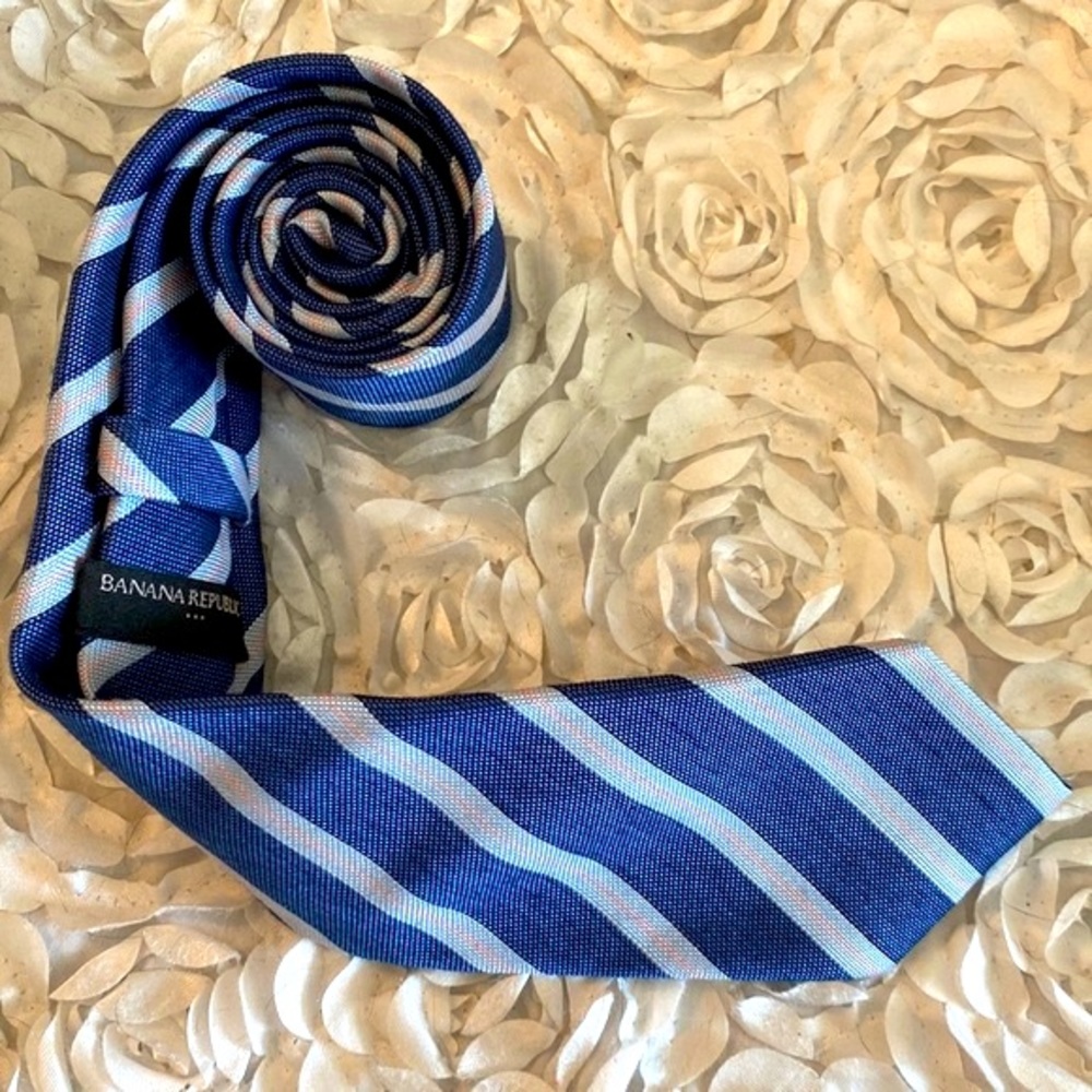 New‎ Banana Republic mens striped tie